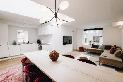 NEW 120SQM Apt · Luxury Design · Heart of CPH - image 17