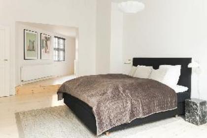 New Designer Apt · Round Tower · Heart of CPH - image 8