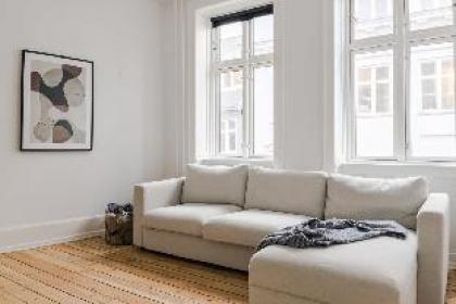 Central Apt · Newly renovated · Nordic Design - image 8