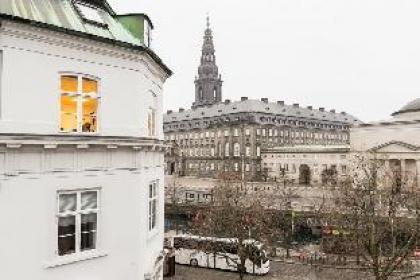 Perfect Family Apt · Heart of CPH · Charming - image 19