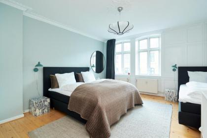 Large & Luxurious Flats By Meat Packing District in central Copenhagen - image 13