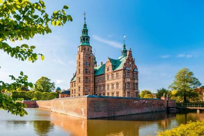 Central Apartment in Copenhagen with Free Parking - image 16