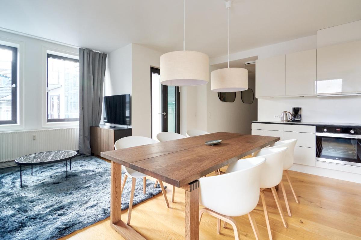 Stylish 2BR w Private Balcony in CPH City Centre - main image