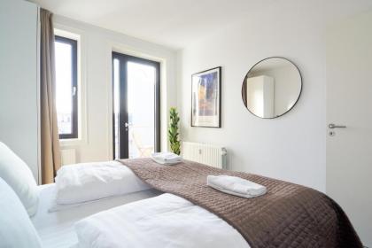 Stylish 2BR w Private Balcony in CPH City Centre - image 10