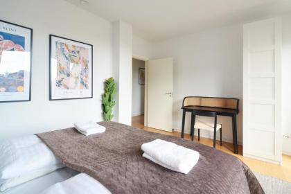 Stylish 2BR w Private Balcony in CPH City Centre - image 12