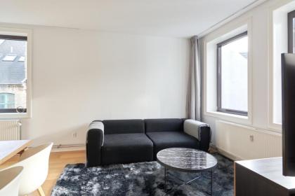 Stylish 2BR w Private Balcony in CPH City Centre - image 16