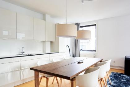 Stylish 2BR w Private Balcony in CPH City Centre - image 18