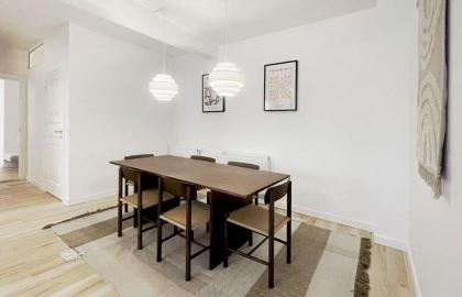 Stylish 3-BR in CPH City - image 14